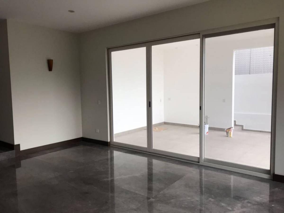 casa-en-venta-en-loma-bonita-carretera-nacional-monterrey-nl-recam-en-pb23-37363