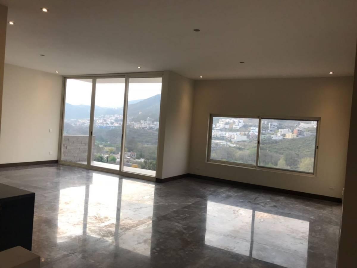 casa-en-venta-en-loma-bonita-carretera-nacional-monterrey-nl-recam-en-pb3-37364