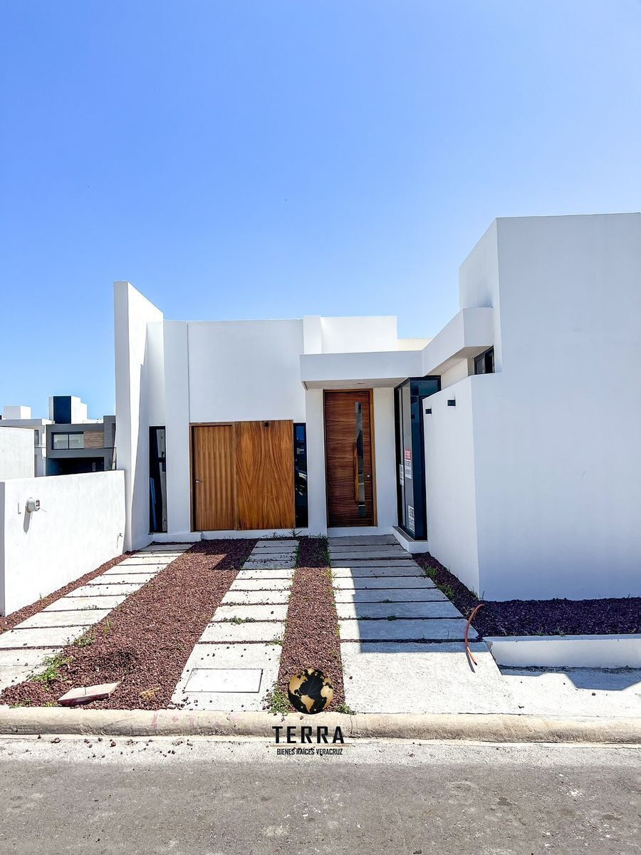 casa-en-venta-en-lomas-de-la-rioja1-37687