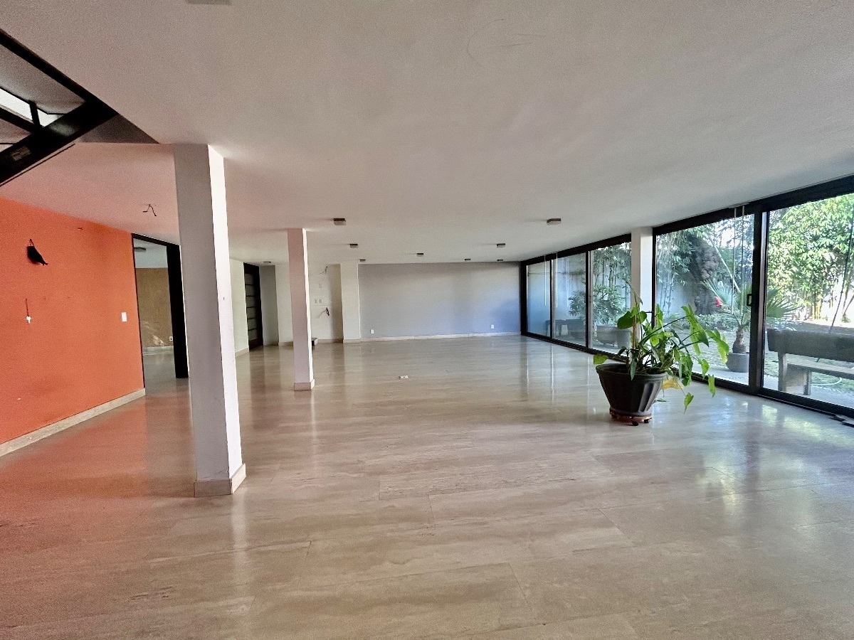 CASA EN VENTA EN LOMAS DE TECAMACHALCO