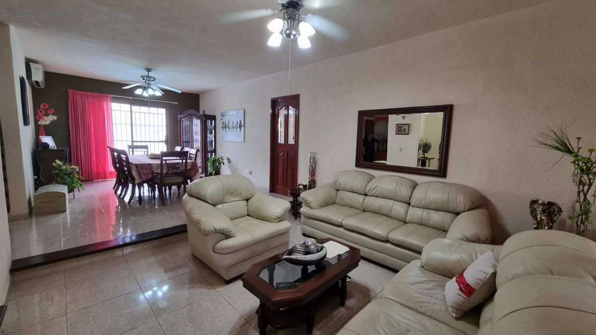 casa-en-venta-en-merida-con-piscina-5-recamaras-una-en-pb-en-fracc-la-florida9-28768