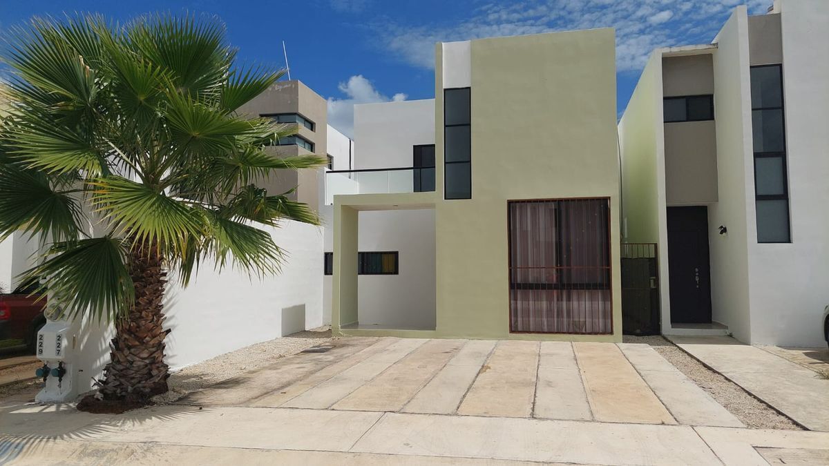 CASA EN VENTA EN MERIDA, RESIDENCIAL FLORESTA