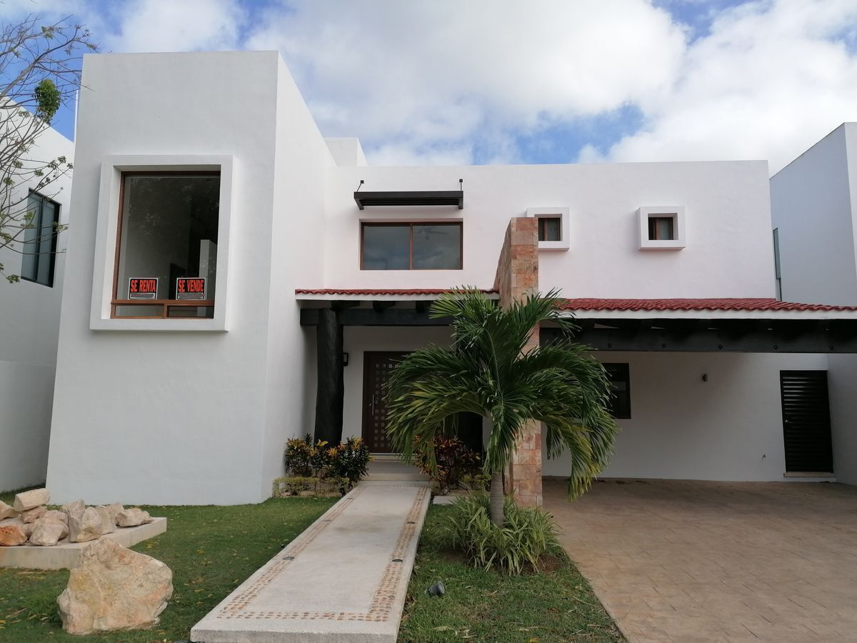 CASA EN VENTA EN MÉRIDA YUCATÁN, PRIVADA "ALLEGRA"