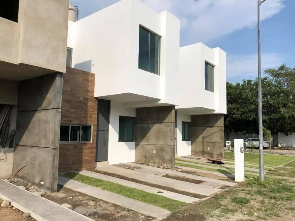 CASA EN VENTA EN NUEVO SALAGUA, MANZANILLO, COLIMA