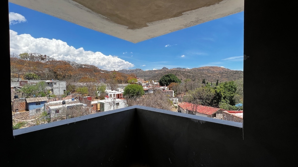 casa-en-venta-en-obra-gris-en-marfil-4-recamaras-en-privada--con-vista5-31939