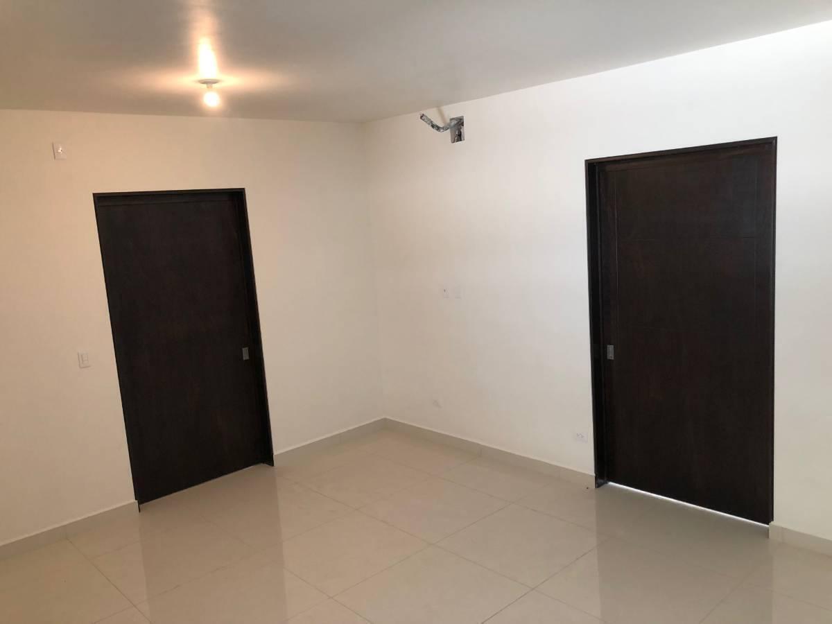 casa-en-venta-en-palmares-carretera-nacional-monterrey-nl-recamara-en-pb10-37382