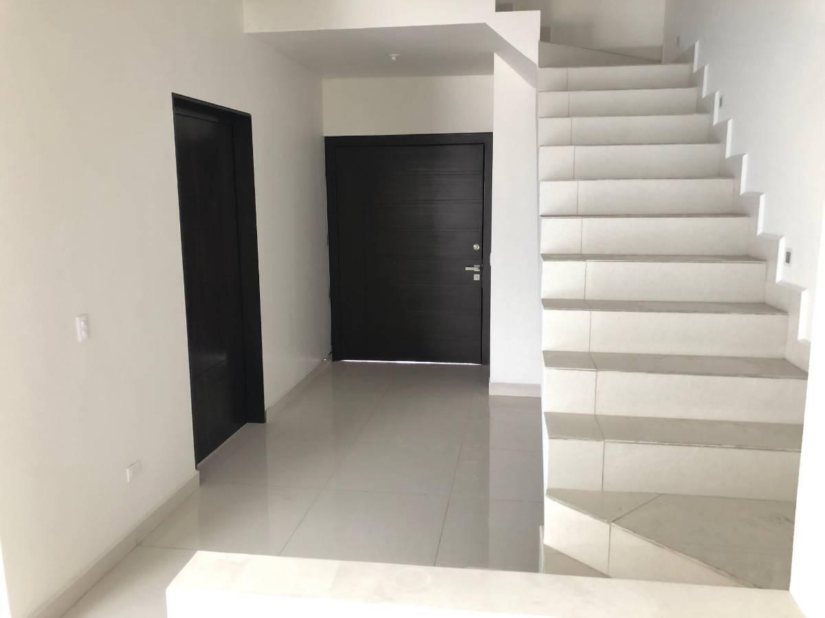 casa-en-venta-en-palmares-carretera-nacional-monterrey-nl-recamara-en-pb14-37355