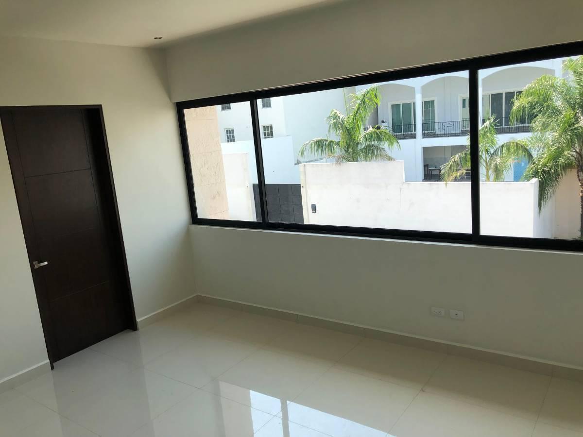 casa-en-venta-en-palmares-carretera-nacional-monterrey-nl-recamara-en-pb19-37382