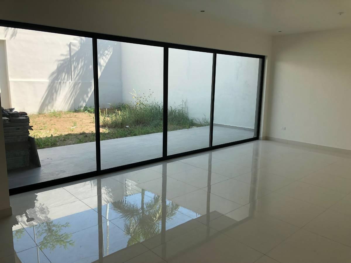 casa-en-venta-en-palmares-carretera-nacional-monterrey-nl-recamara-en-pb4-37355