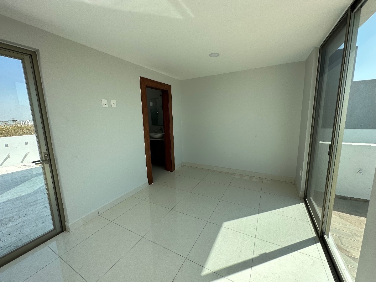 casa-en-venta-en-parques--vallarta-pegada-al-parque17-31277