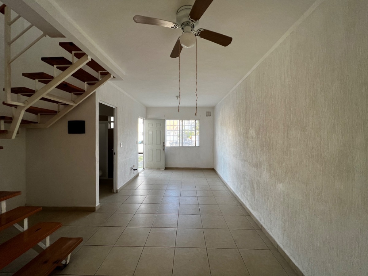 casa-en-venta-en-playa-del-carmen-en-los-olivos2-11337