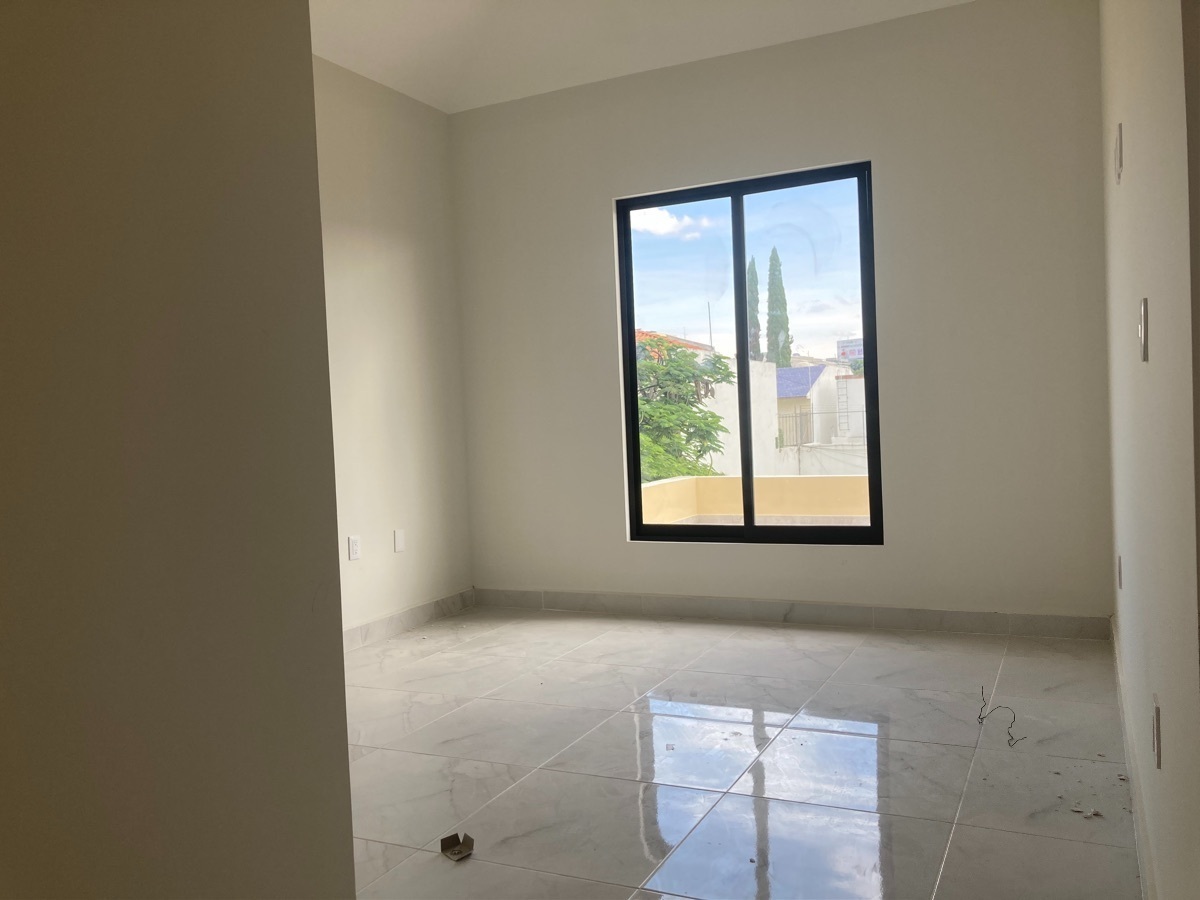 casa-en-venta-en-pueblo-nuevo-con-recmara-en-planta-baja18-13598