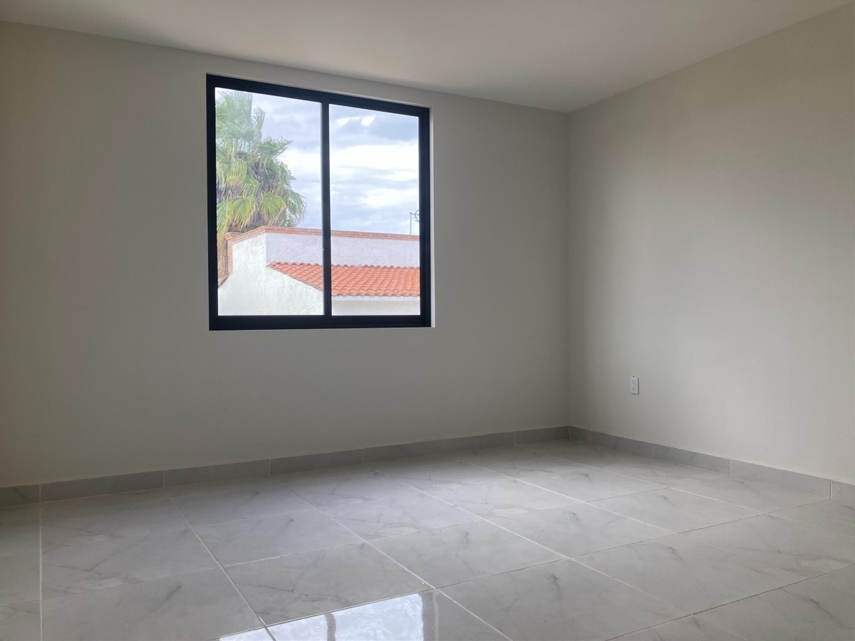 casa-en-venta-en-pueblo-nuevo-con-recmara-en-planta-baja22-13598