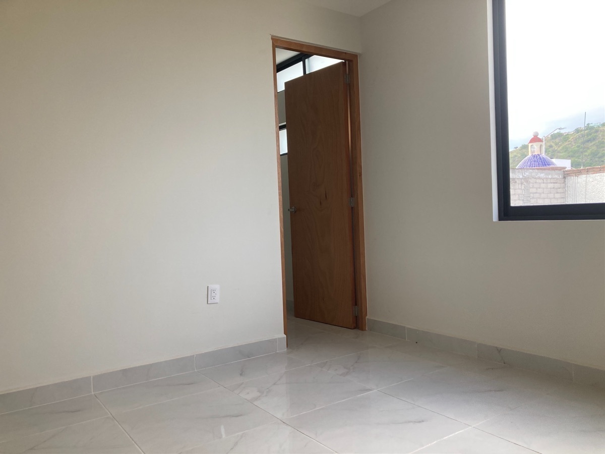 casa-en-venta-en-pueblo-nuevo-con-recmara-en-planta-baja23-13598