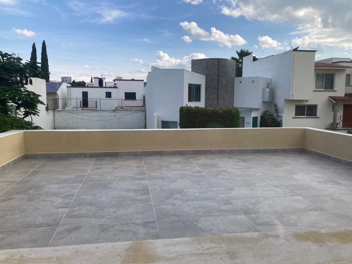 casa-en-venta-en-pueblo-nuevo-con-recmara-en-planta-baja25-13598