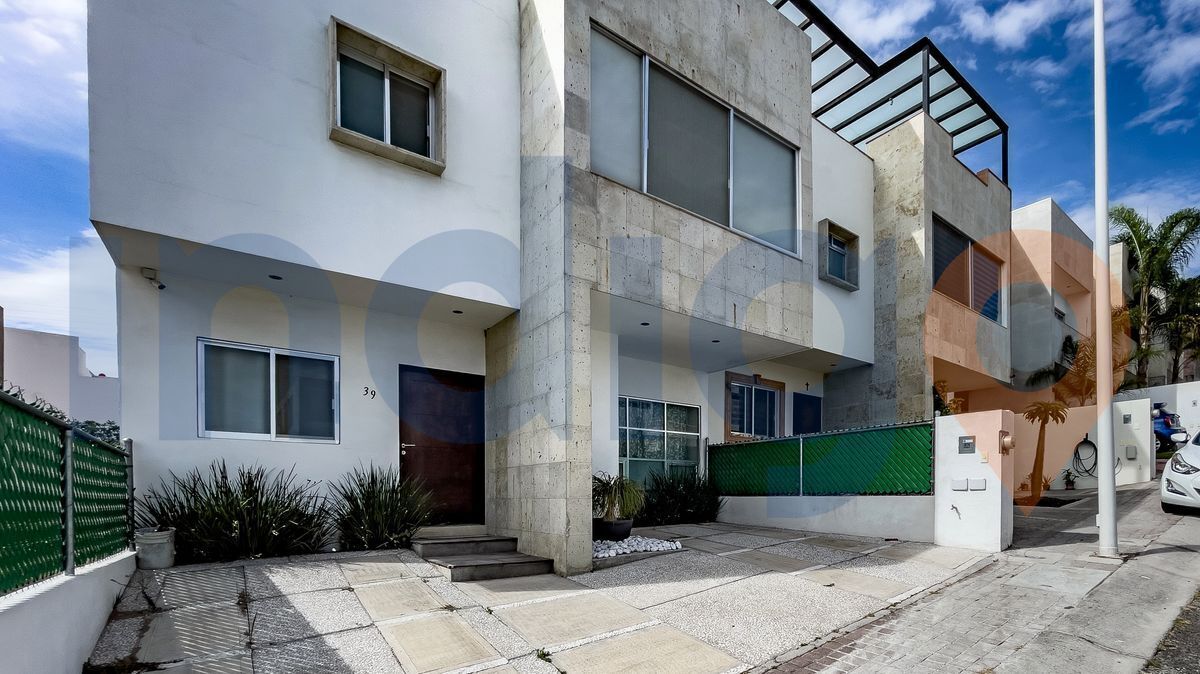 casa-en-venta-en-punta-esmeralda-en-corregidora2-30422