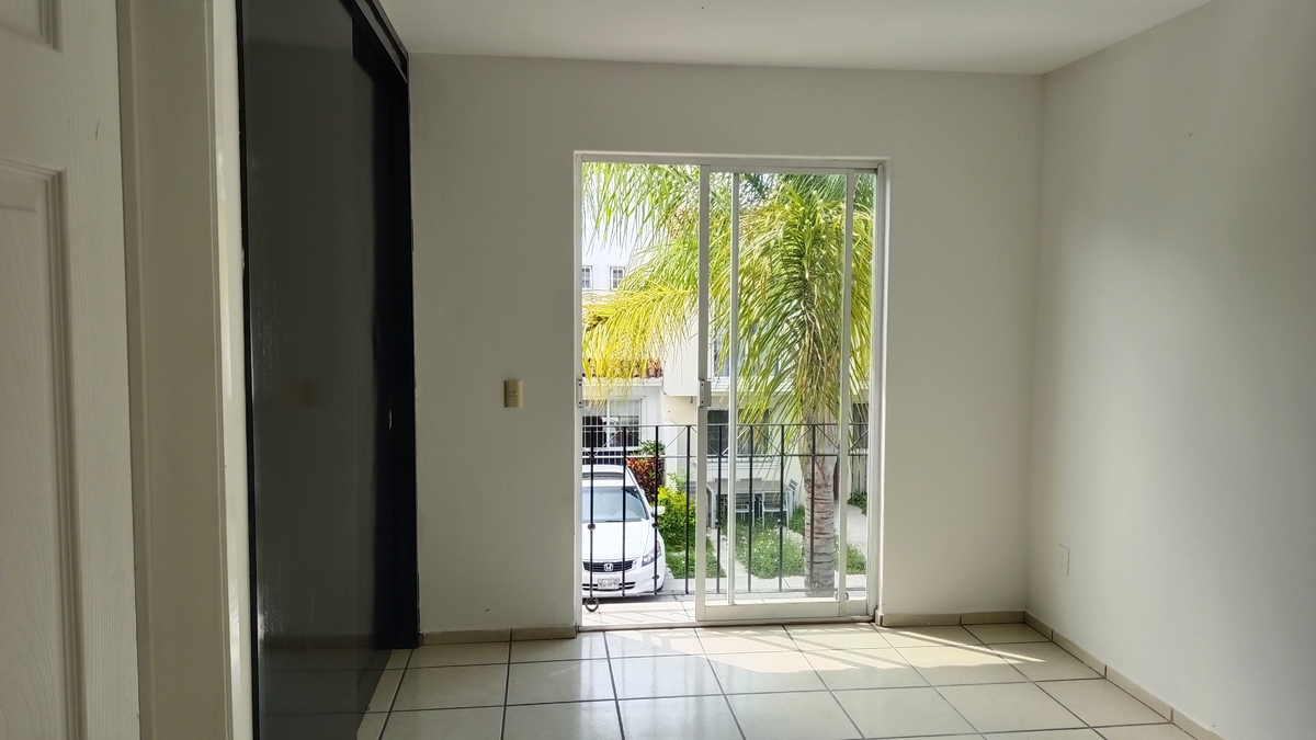 CASA EN VENTA EN RESIDENCIAL LA NORIA