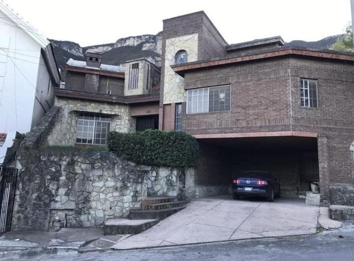 CASA EN VENTA EN SAN PEDRO