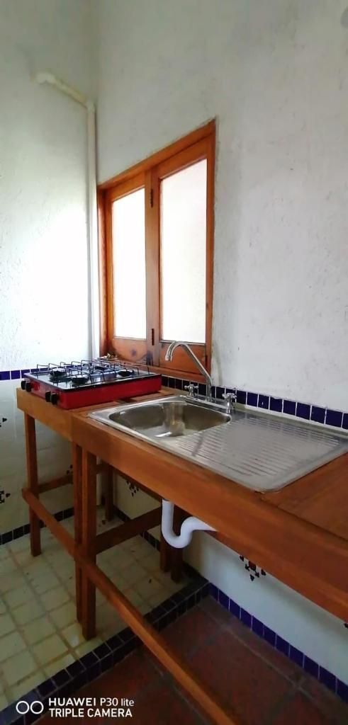 casa-en-venta-en-tepoztln-con-alberca-y-terreno-de-mas-de-6000-m5-13939