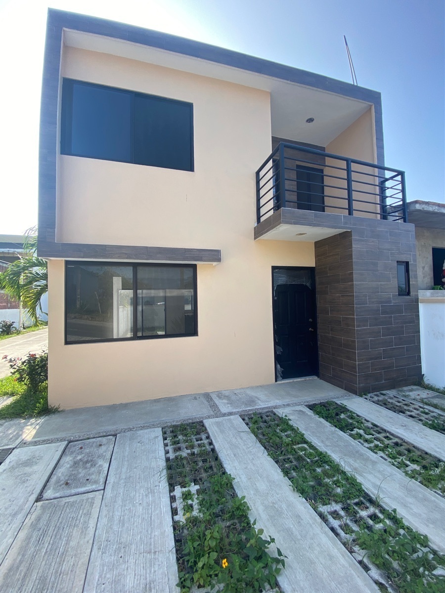 CASA EN VENTA EN TUXPAN