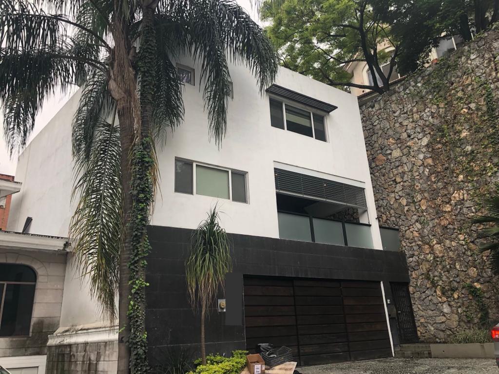 casa-en-venta-en-valle-de-san-ngel--zona-chipinque-san-pedro-nl41-37379