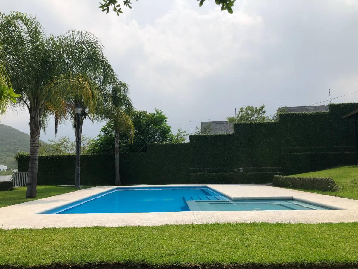 casa-en-venta-en-valle-del-vergel-carretera-nacional-monterrey-rec-en-pb45-37392