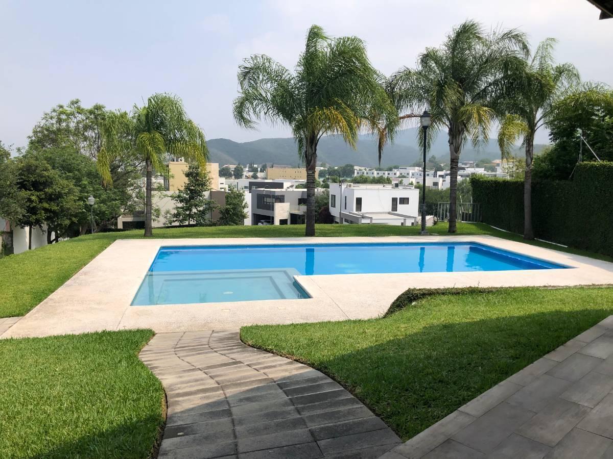 casa-en-venta-en-valle-del-vergel-carretera-nacional-monterrey-rec-en-pb46-37392