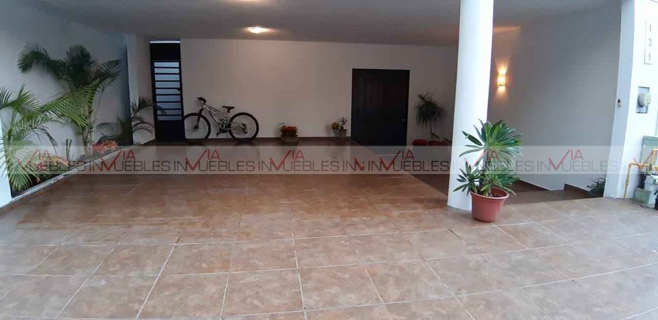 casa-en-venta-en-vista-a-la-sierra-santa-catarina-nuevo-len3-34644