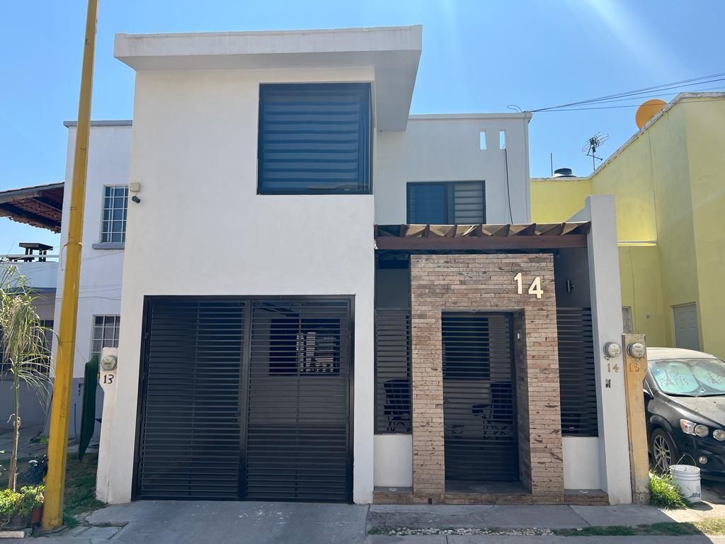 casa-en-venta-en-vista-de-oriente-1-secc1-23572