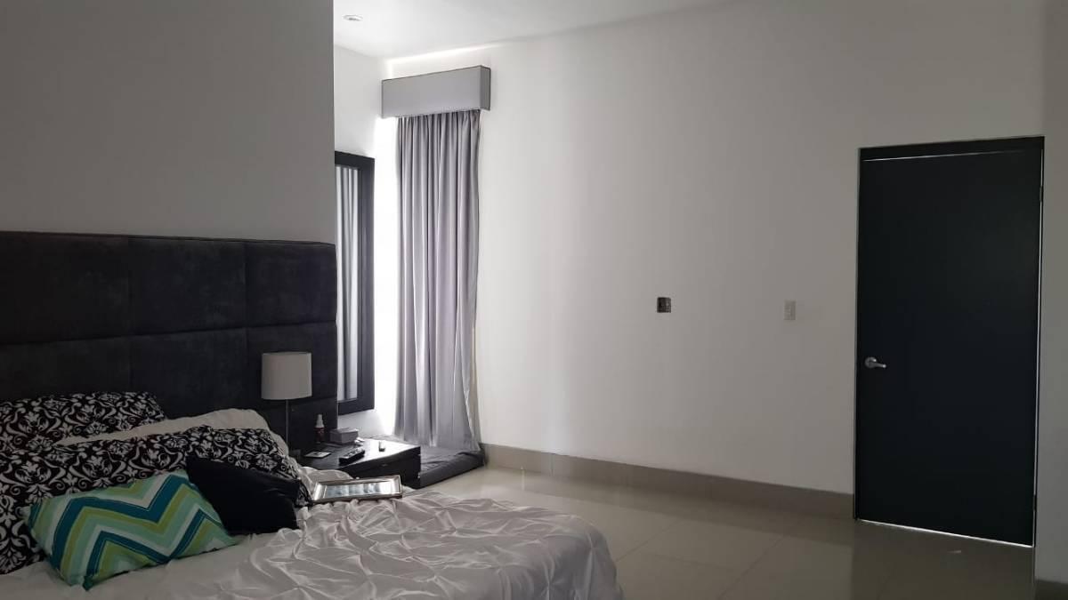 casa-en-venta-en-vistalta-con-alberca16-37350