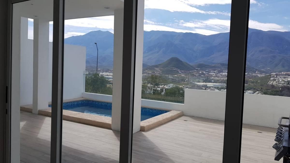 casa-en-venta-en-vistalta-con-alberca25-37350