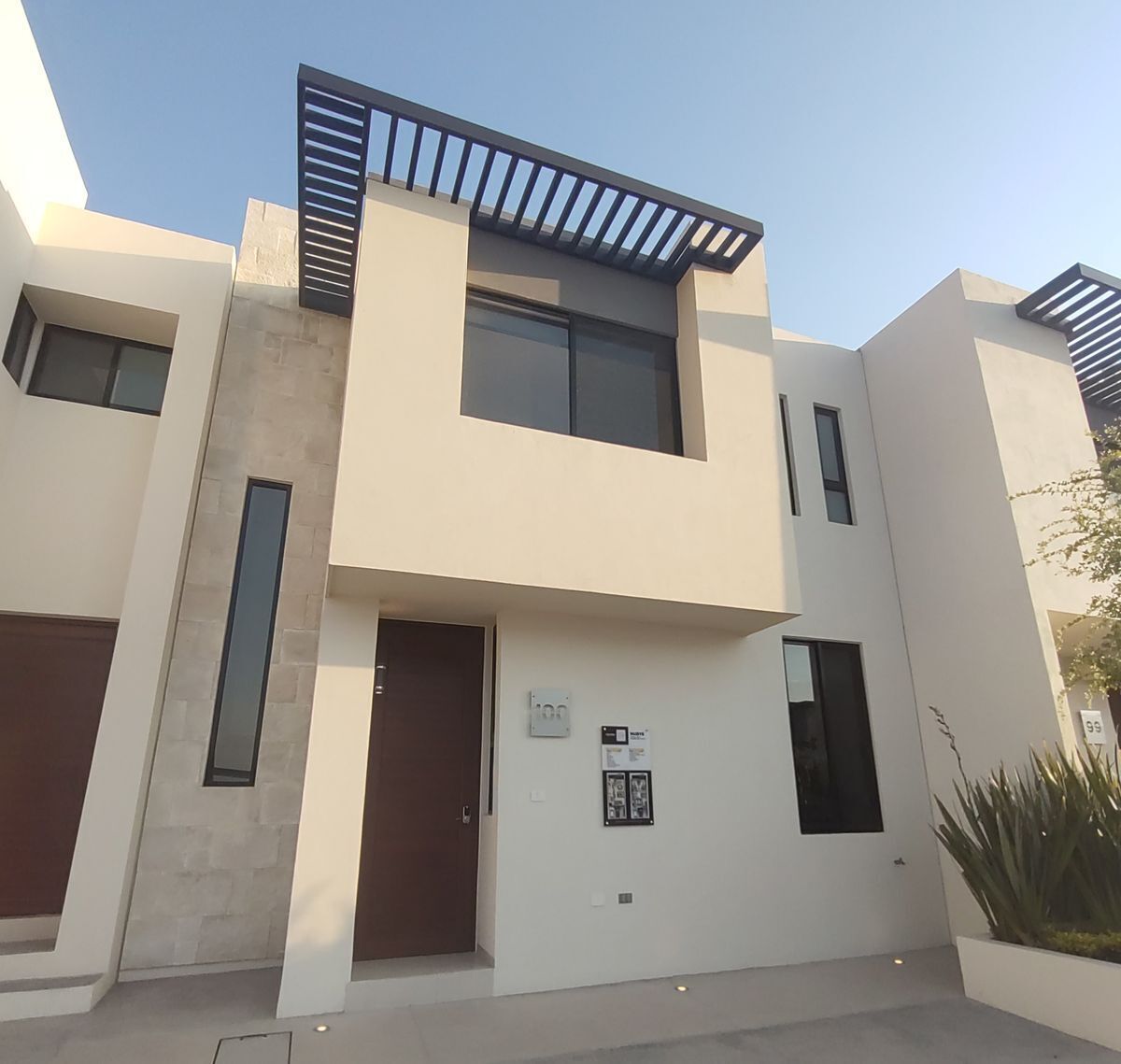 CASA EN VENTA EN ZIBATA , QUERETARO