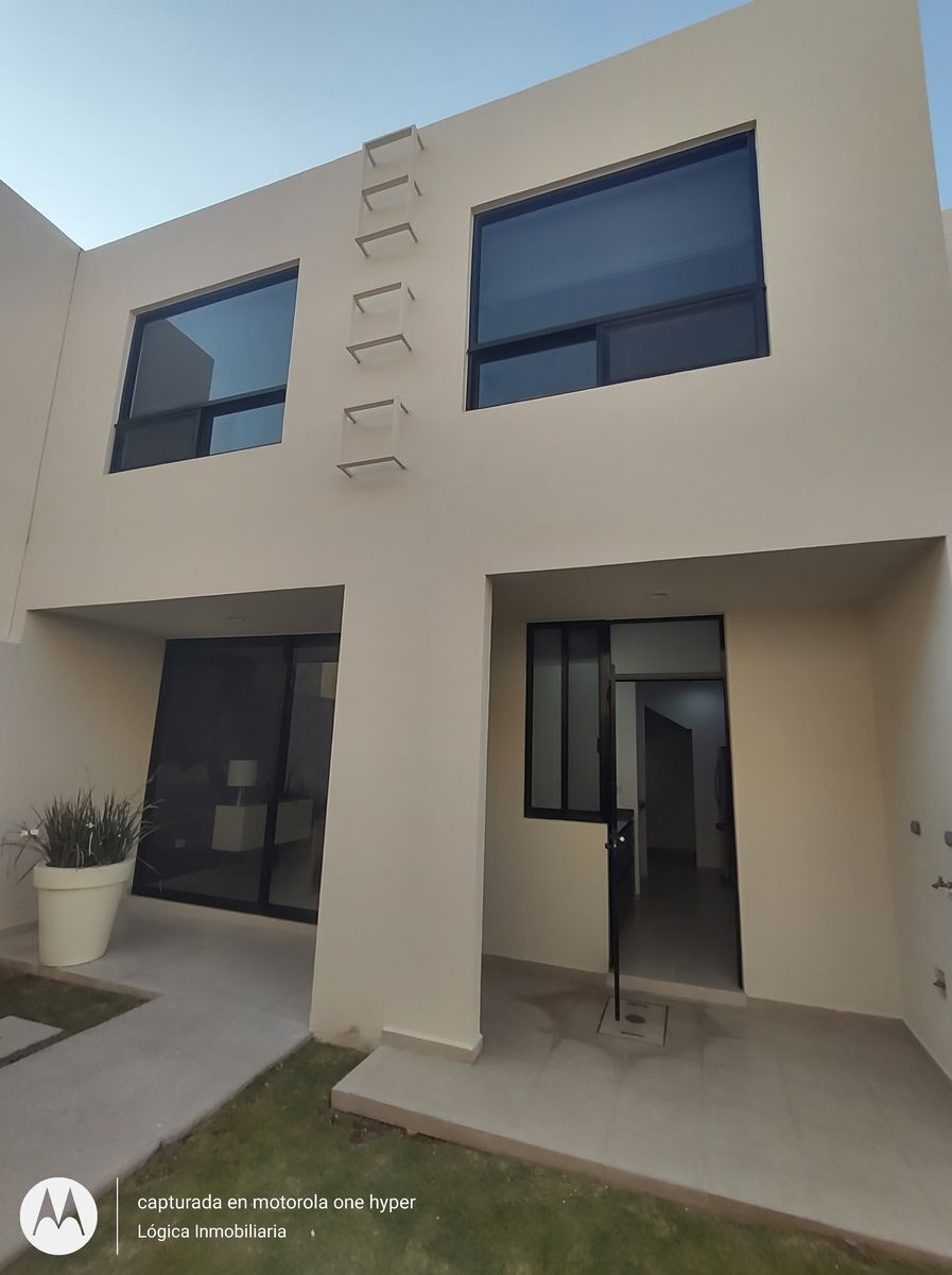 casa-en-venta-en-zibata--queretaro15-29819