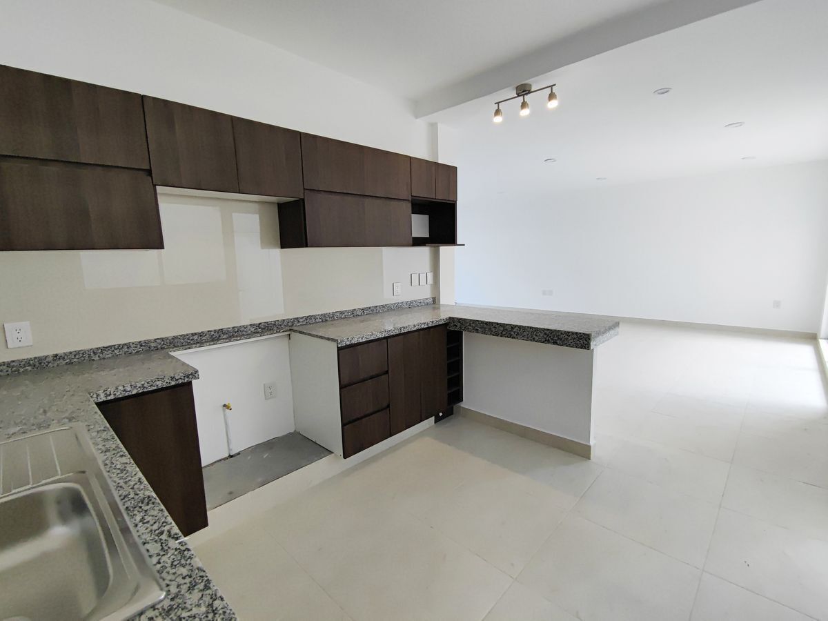 casa-en-venta-en-zona-sur-oriente-a-2-cuadras-del-libramiento-sur5-34897