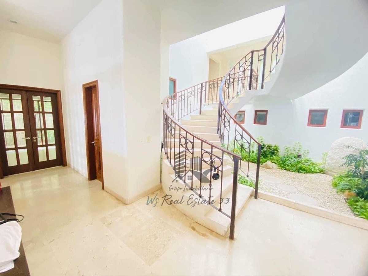 casa-en-venta-espacios-amplios-y-vista-a-la-baha10-30115