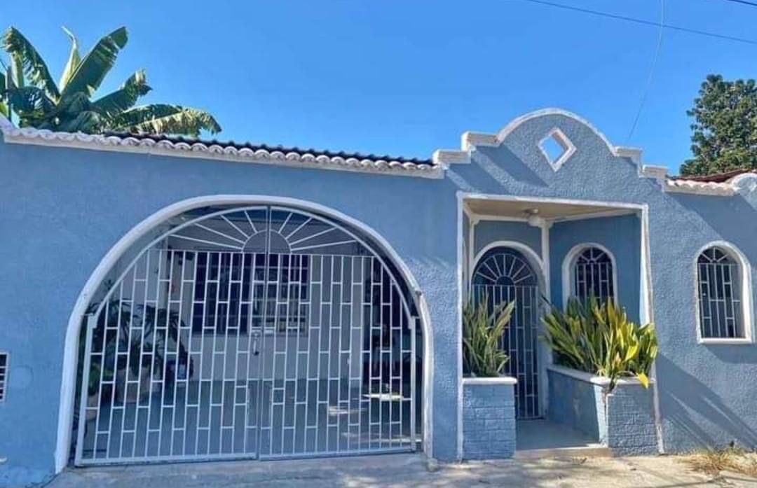 CASA EN VENTA FRACC LINDA VISTA, MERIDA, YUC. VCV297