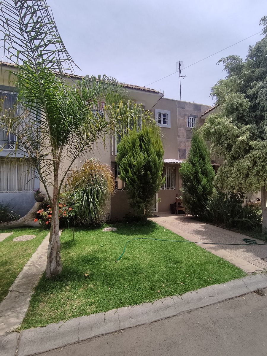 casa-en-venta-fracc-puerta-del-llano-coto-832-33569