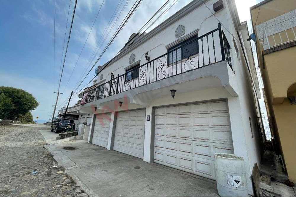 casa-en-venta-frente-al-mar-conjunto-de-4-departamentos-oceanfront2-24576