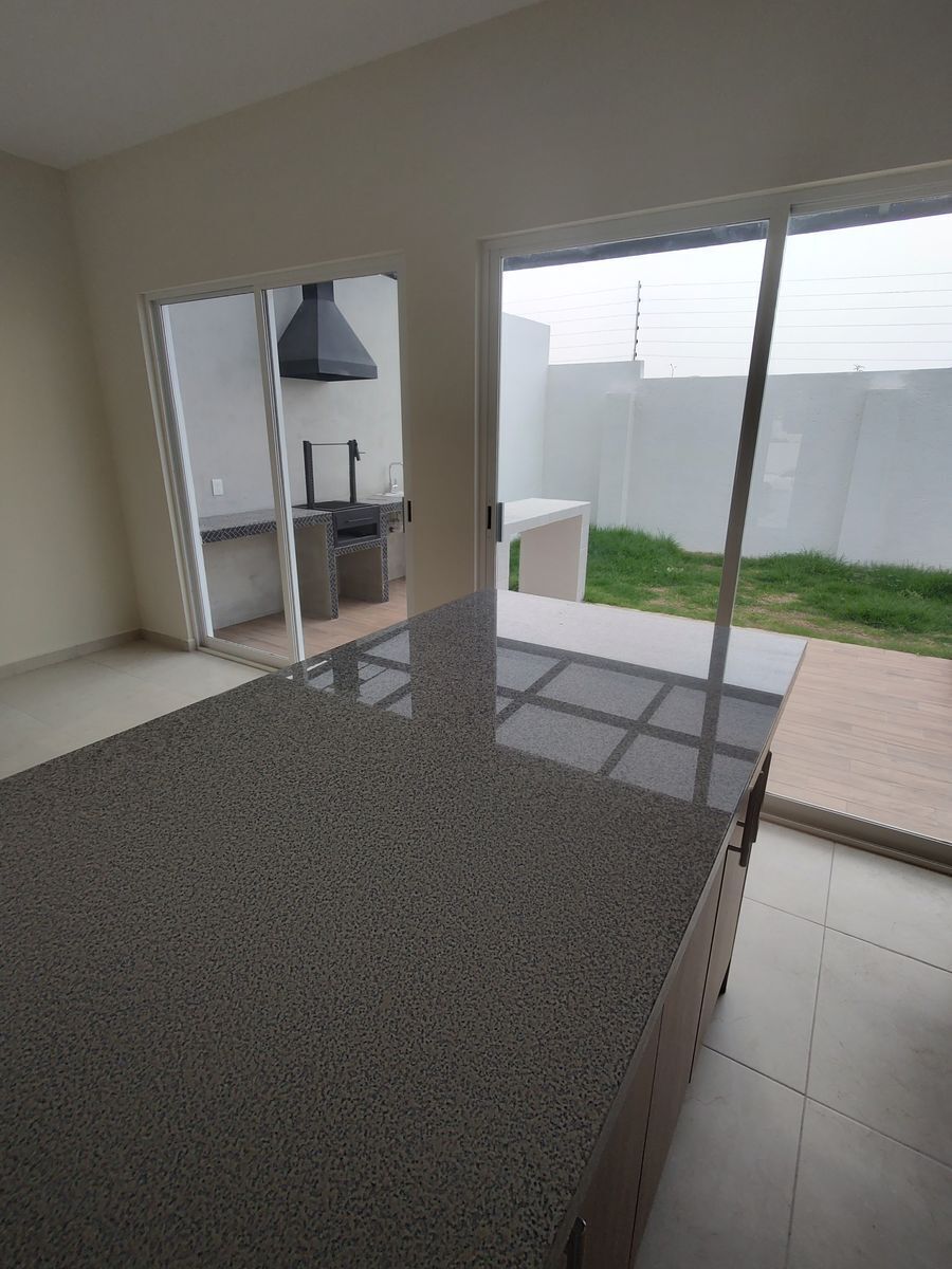 casa-en-venta-grand-juriquilla--san-isidro-queretaro-qro10-29312