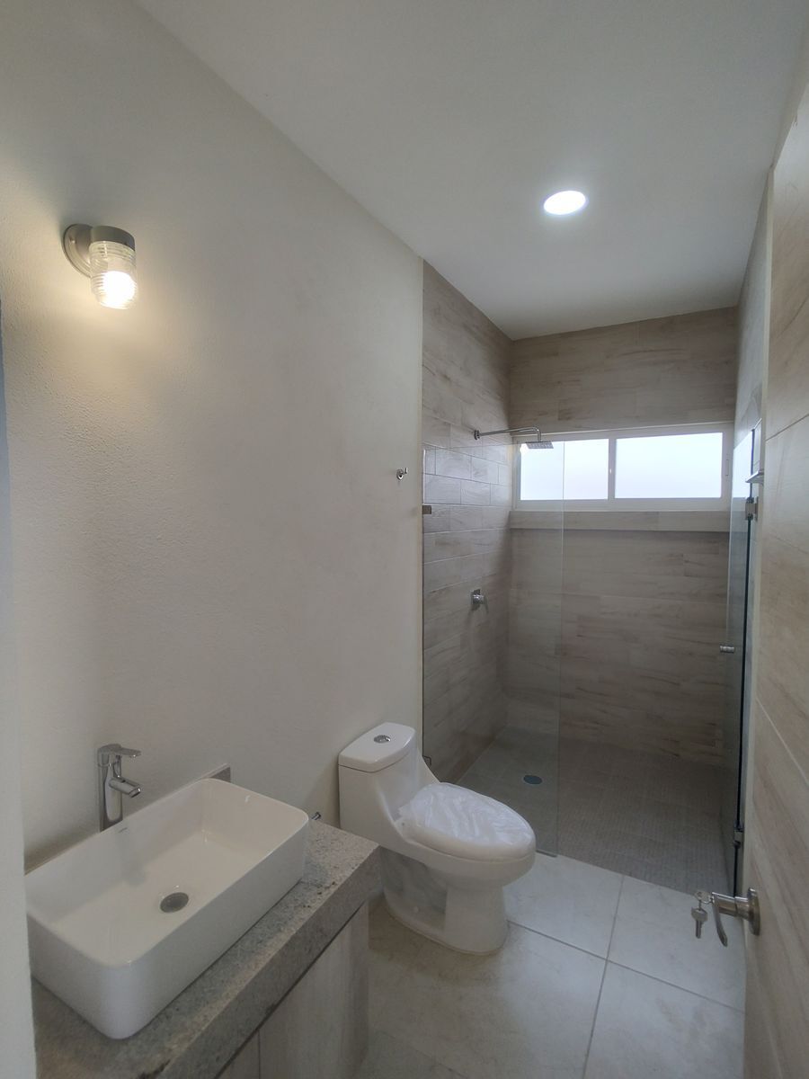 casa-en-venta-grand-juriquilla--san-isidro-queretaro-qro14-29312