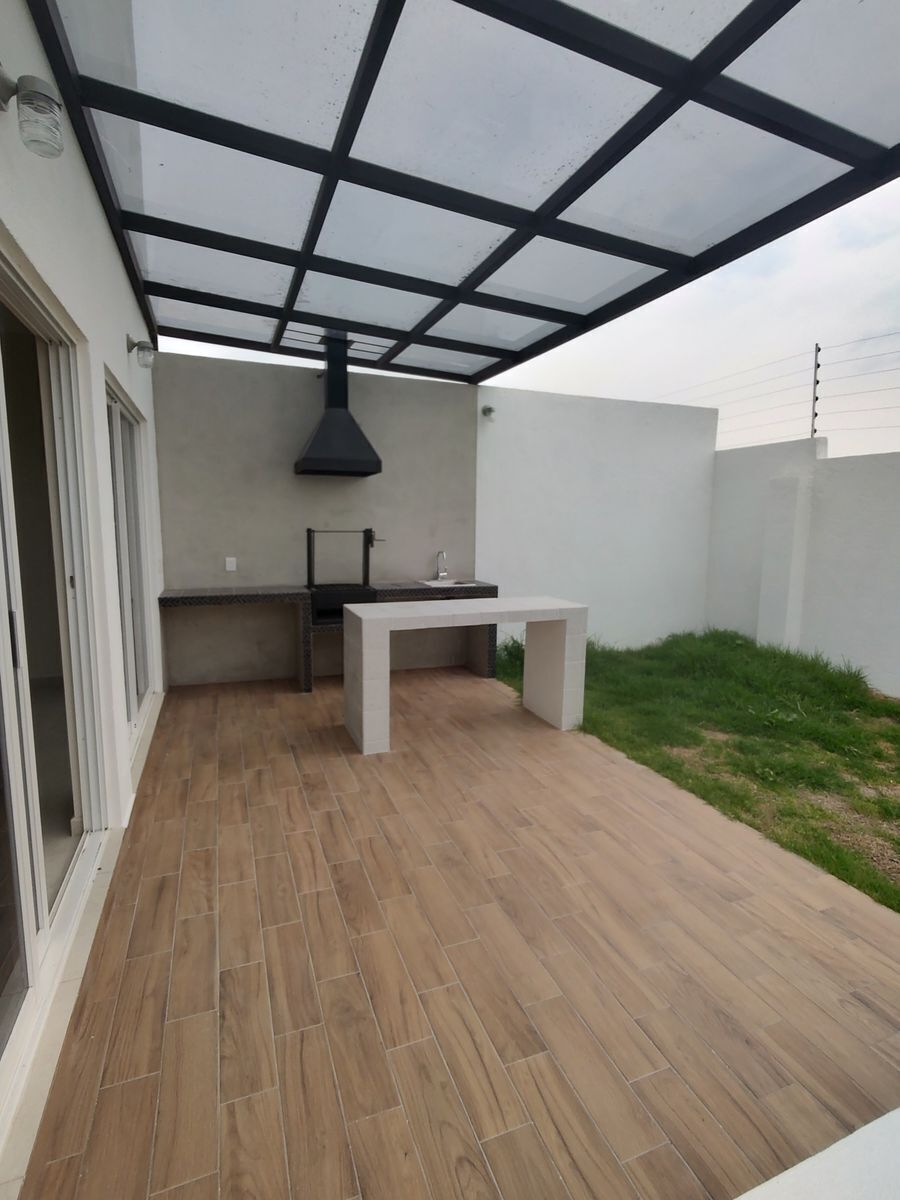 casa-en-venta-grand-juriquilla--san-isidro-queretaro-qro38-29312