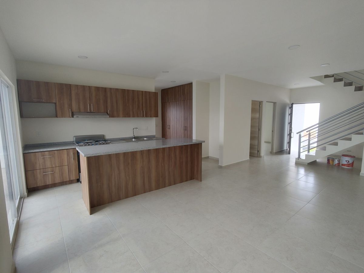 casa-en-venta-grand-juriquilla--san-isidro-queretaro-qro8-29312