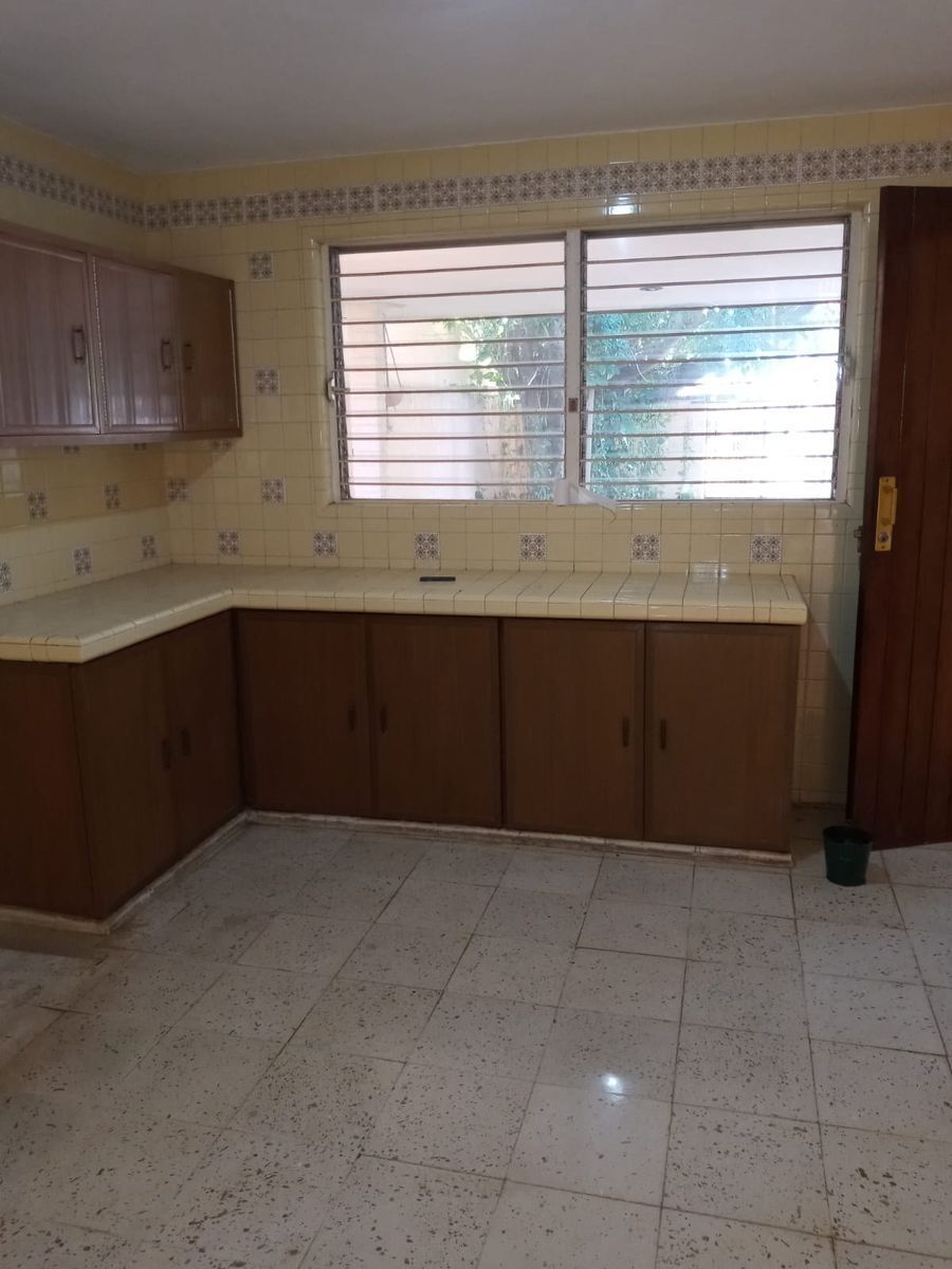 casa-en-venta-ideal-para-oficina-negocio-o-clinica14-21538