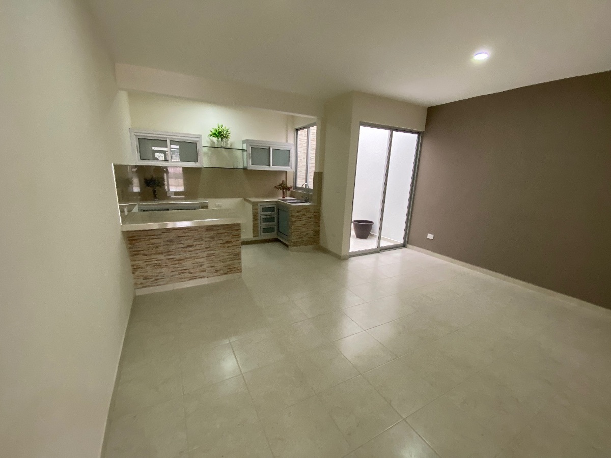 casa-en-venta-lomas-de-casa-blanca-cerca-de-chedraui-plaza-crystal2-37294