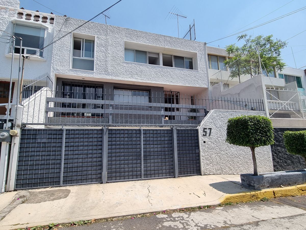 Casa en Venta Lomas de Tarango