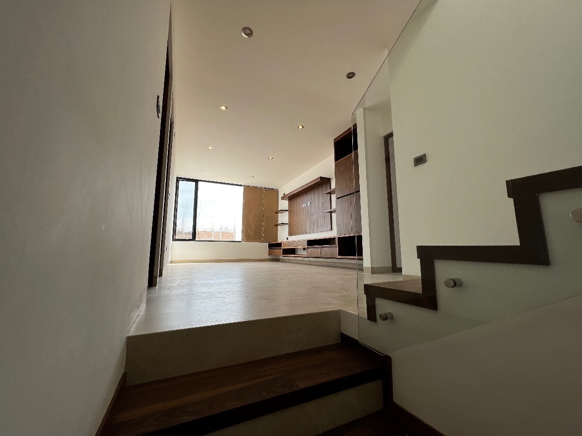 casa-en-venta-lomas-del-campanario-norte-san-lorenzo13-24792