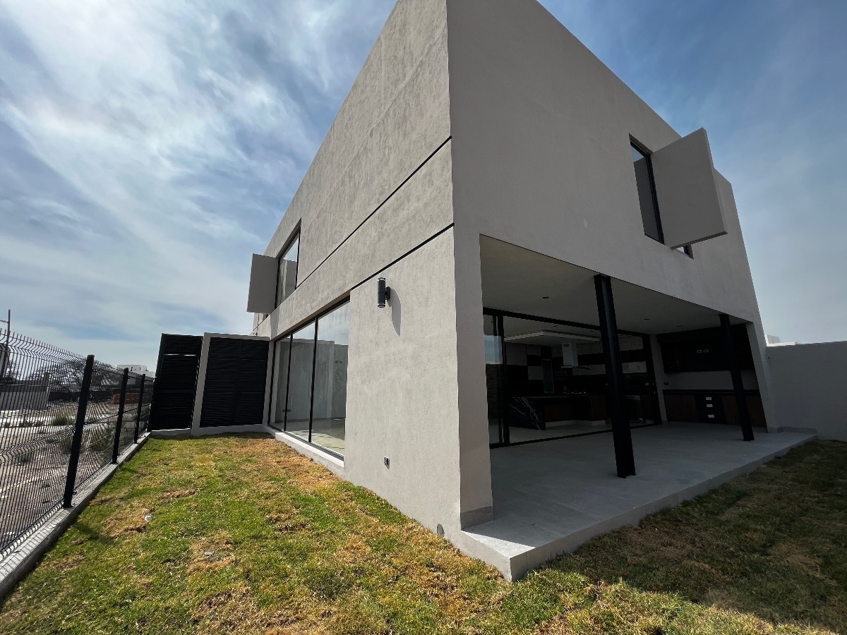 casa-en-venta-lomas-del-campanario-norte-san-lorenzo8-24792