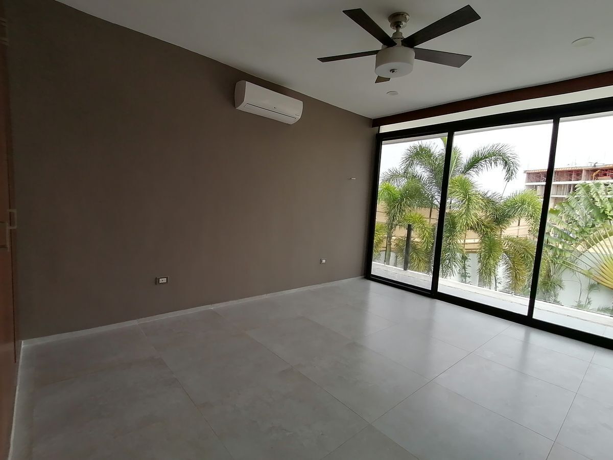 casa-en-venta-merida-zona-norte-plaza-la-isla-santa-gertrudis-copo34-26518