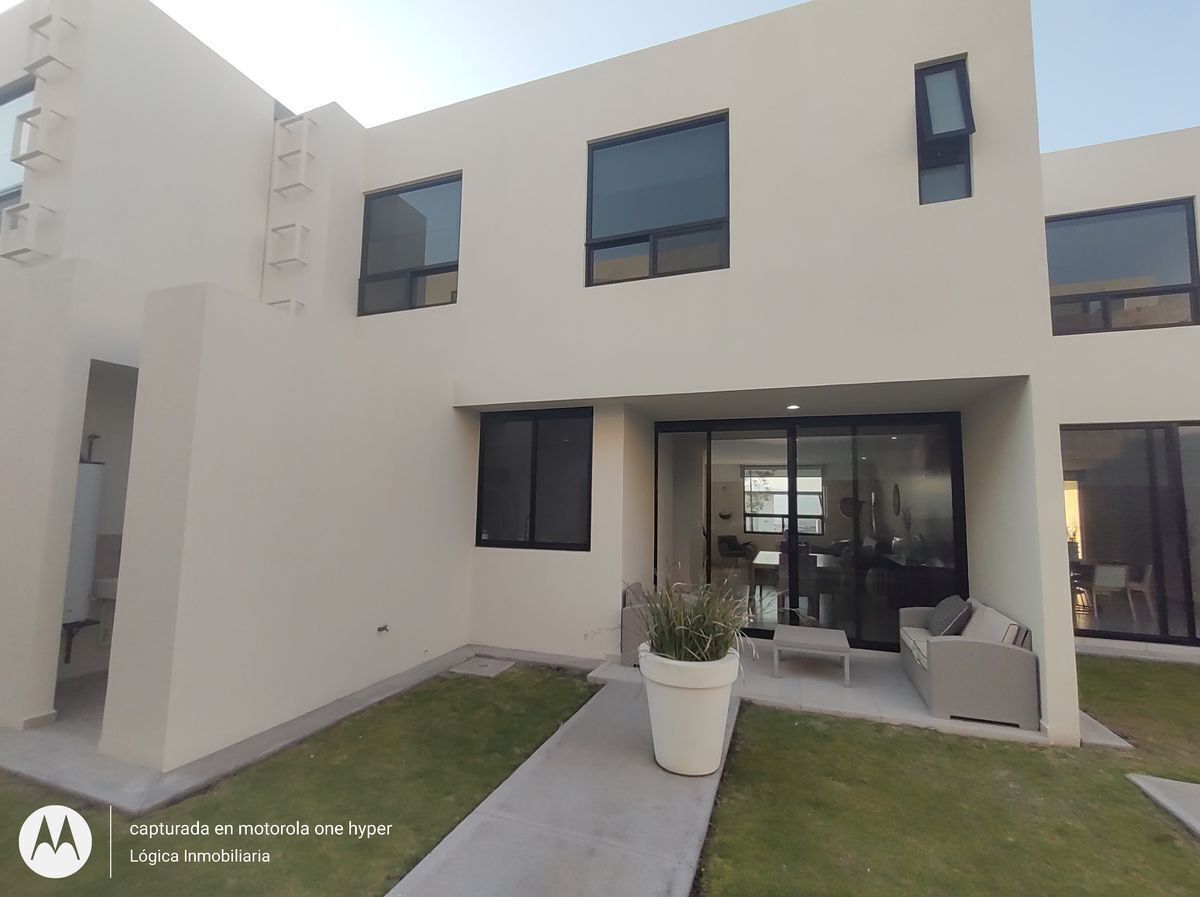 casa-en-venta-modelo--5-zibata-qro15-30659