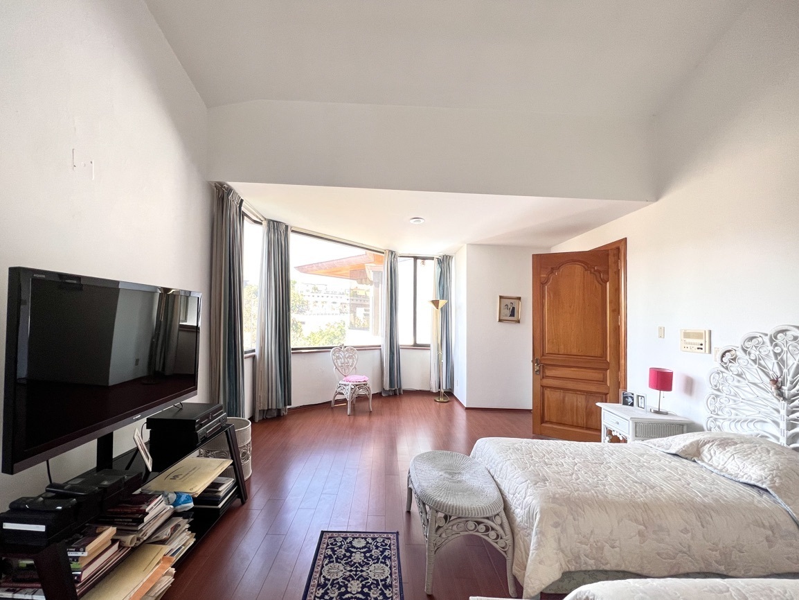 casa-en-venta-o-renta-en-bosques-de-las-lomas-4-recamaras-con-alberca-jardin-gr14-37462